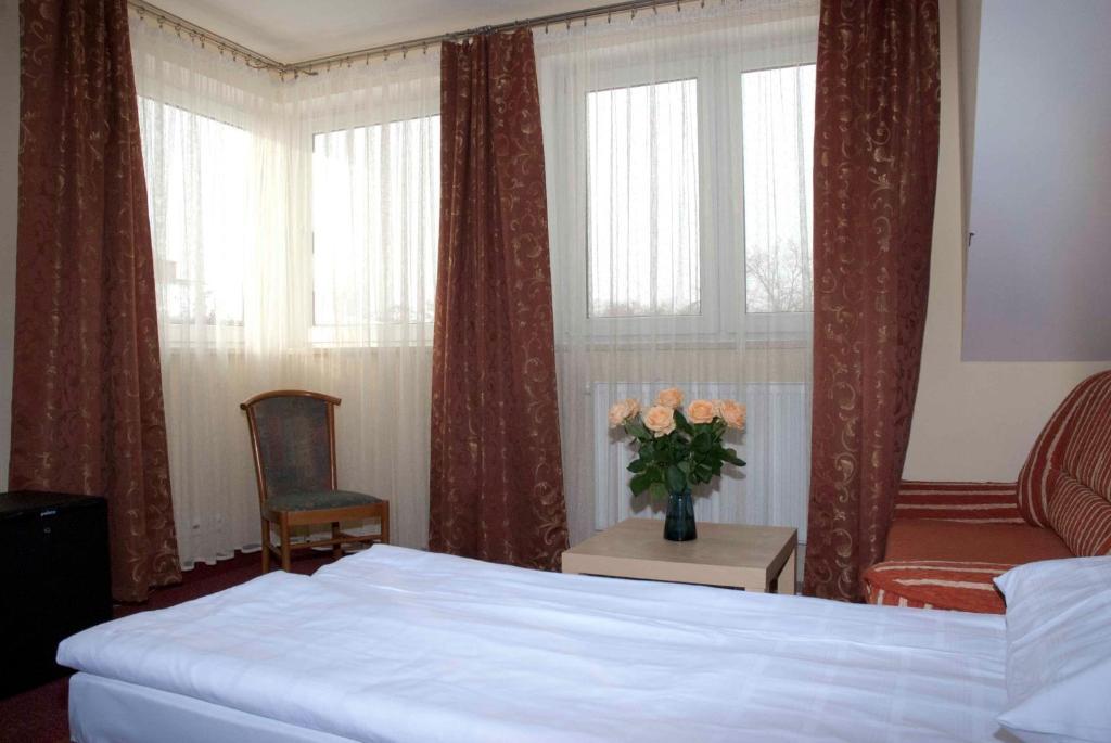 Aparthotel Prima Puławy Habitación foto
